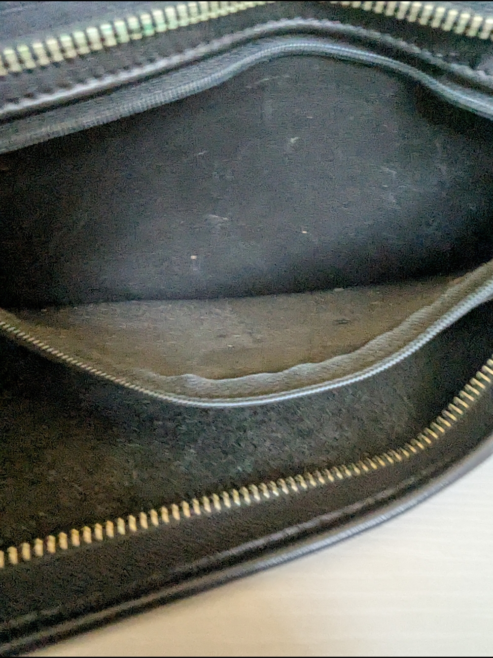 Vintage Coach Legacy Hobo Bag made from premium glovetanned leather. - Picture 12 of 12